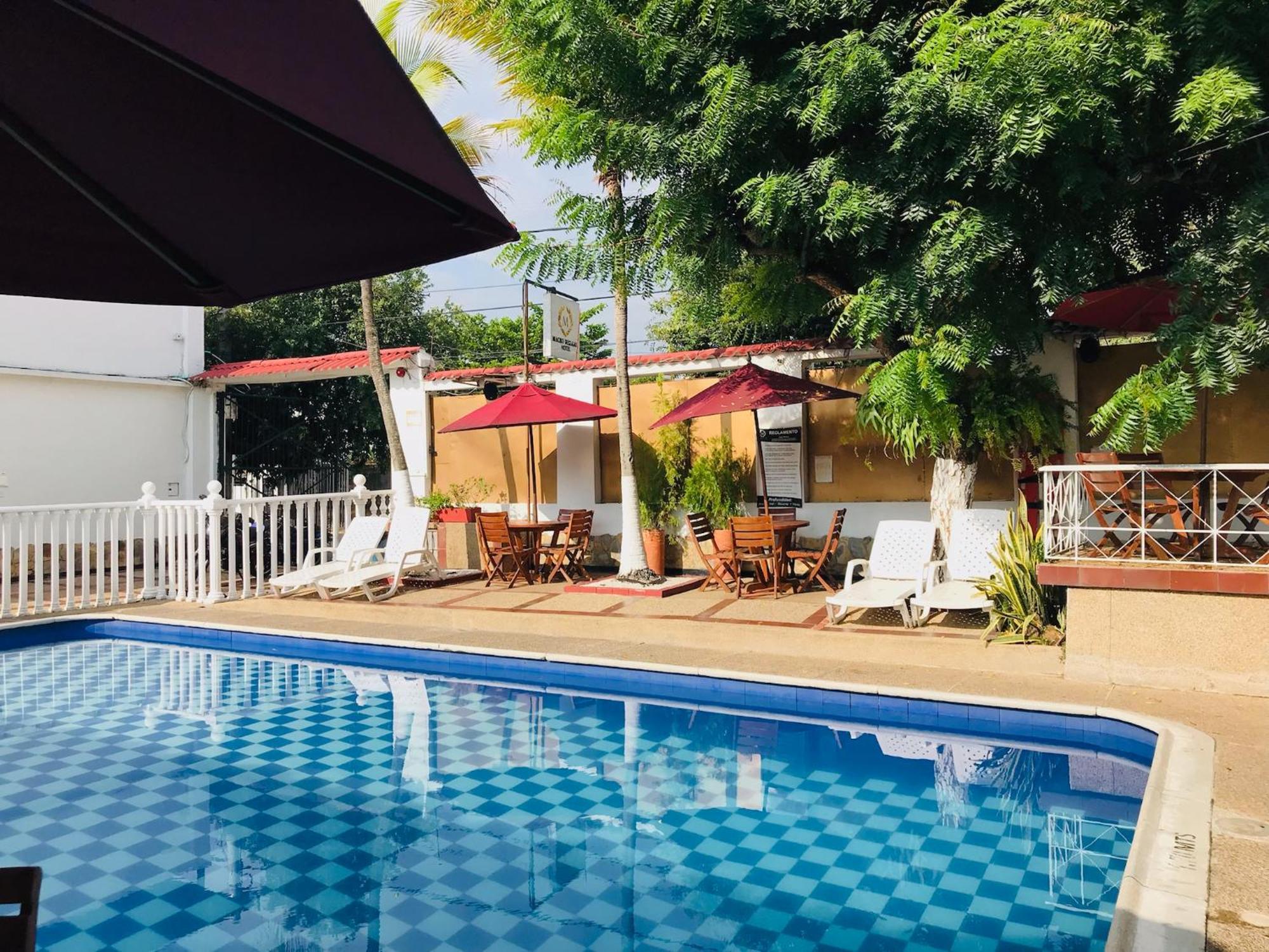 Hotel Maceo Melgar Exterior photo